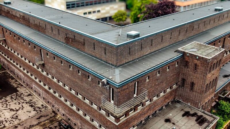 Gesundheitsfolgen noch offen: Hochgiftige Schwermetalle an Leverkusener Schule entdeckt