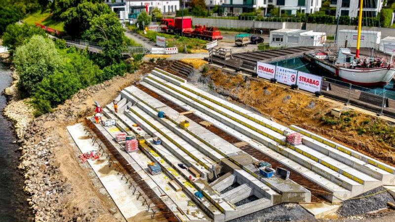 Monheim-Baumberg: Neue Freitreppe am Aalschokker nimmt Form an