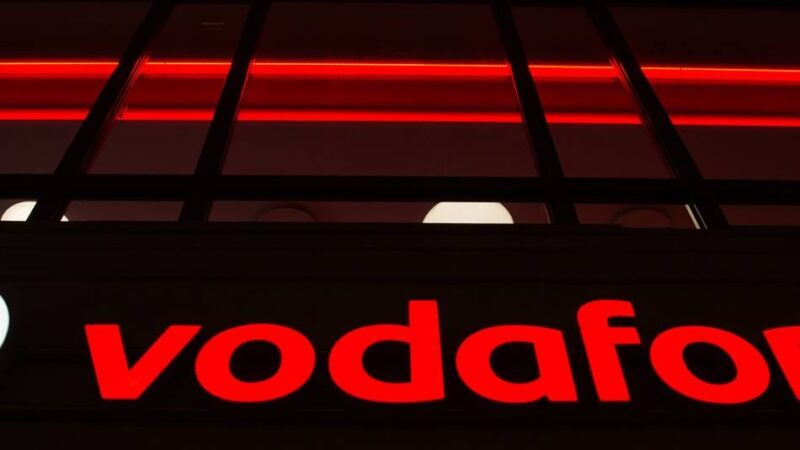 Leitung bei Arbeiten beschädigt: Massive Störung bei Vodafone am Niederrhein dauert weiter an