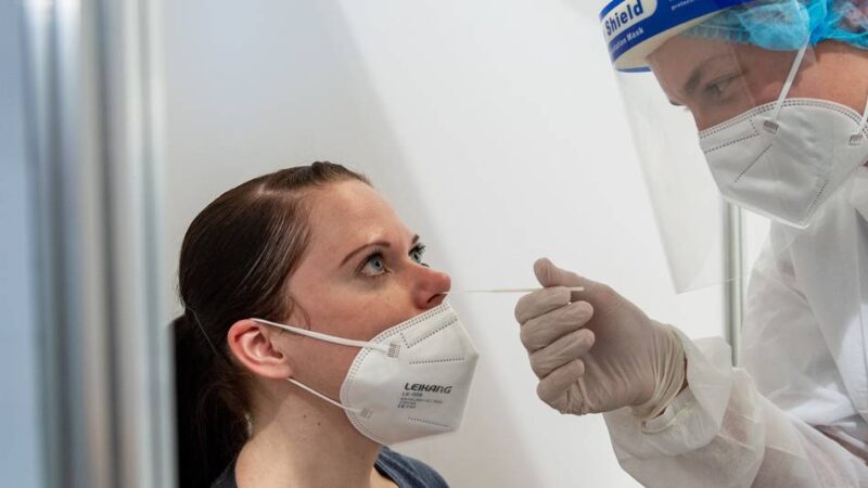 Corona-Testzentren in Leverkusen: Betreiberin aus Monheim muss über vier Millionen Euro zurückzahlen