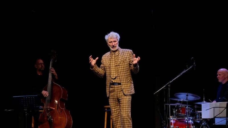 Festival in Neuss: Rufus Beck verwandelt Shakespeare in Comedy-Spektakel