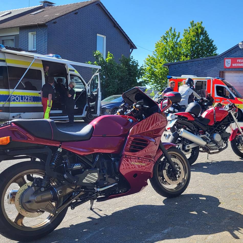 Verkehrskontrolle in Wermelskirchen: Polizei setzt bei „Kaffee und Knöllchen“ auf Prävention