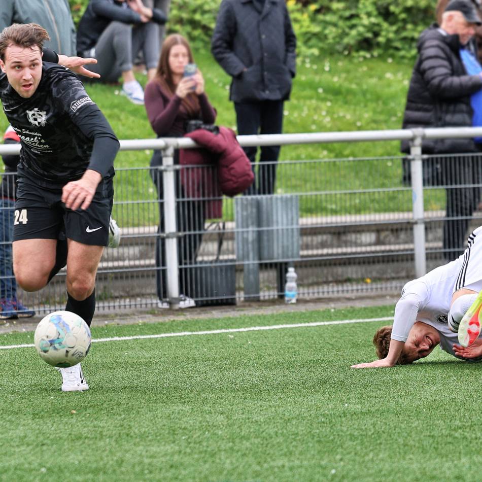 Fußball-Oberliga: VfB 03 Hilden siegt 5:3 in Homberg und bleibt oben dran