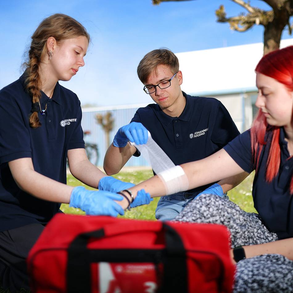 Johanniter-Schulsanitäter in Hilden: „Mit anpacken, wenn Menschen Hilfe brauchen“