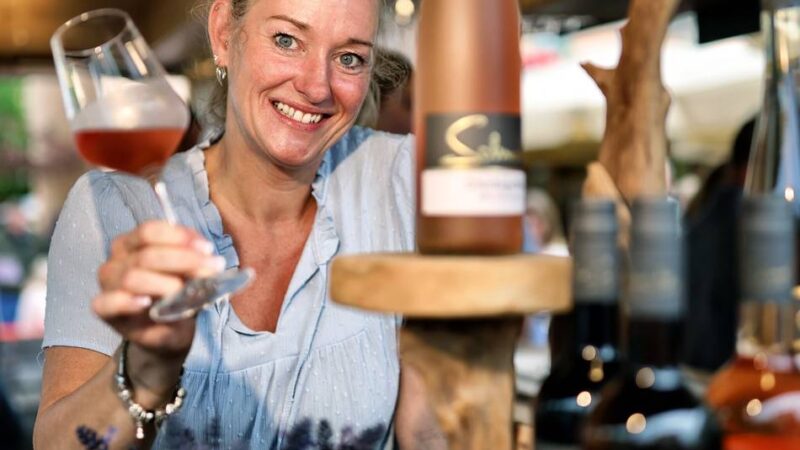 Festwochenende in Hilden: Weindorf stößt an Grenzen – Organisator plant zweites Fest