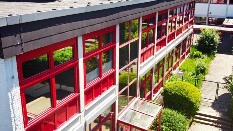 Schulen in Mettmann: PCs, Neubau Gesamtschule – und ein Laubengang