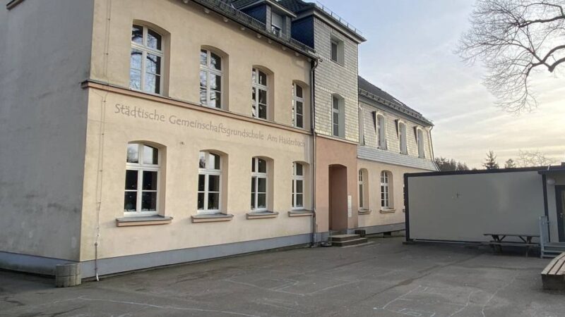 Einbruch in Wermelskirchen: Diebe stehlen Kupferkabel aus Turnhalle