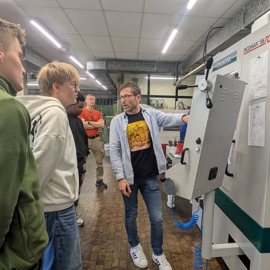 Bergisches Berufskolleg Wermelskirchen: Berufskolleg setzt auf CNC und Handwerk