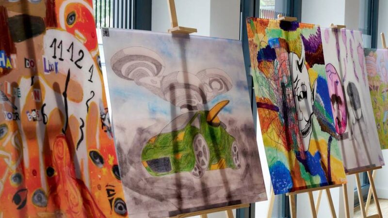Projekt an der Peter-Ustinov-Gesamtschule: Monheimer Schüler setzen Zeichen für Tirat Carmel
