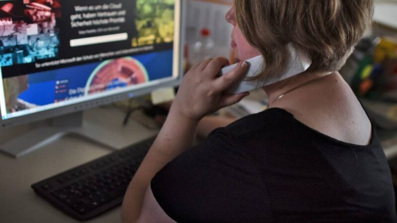 Angeblicher Trojaner auf PC: 75-jährige Kaarsterin verhindert Betrug am Telefon