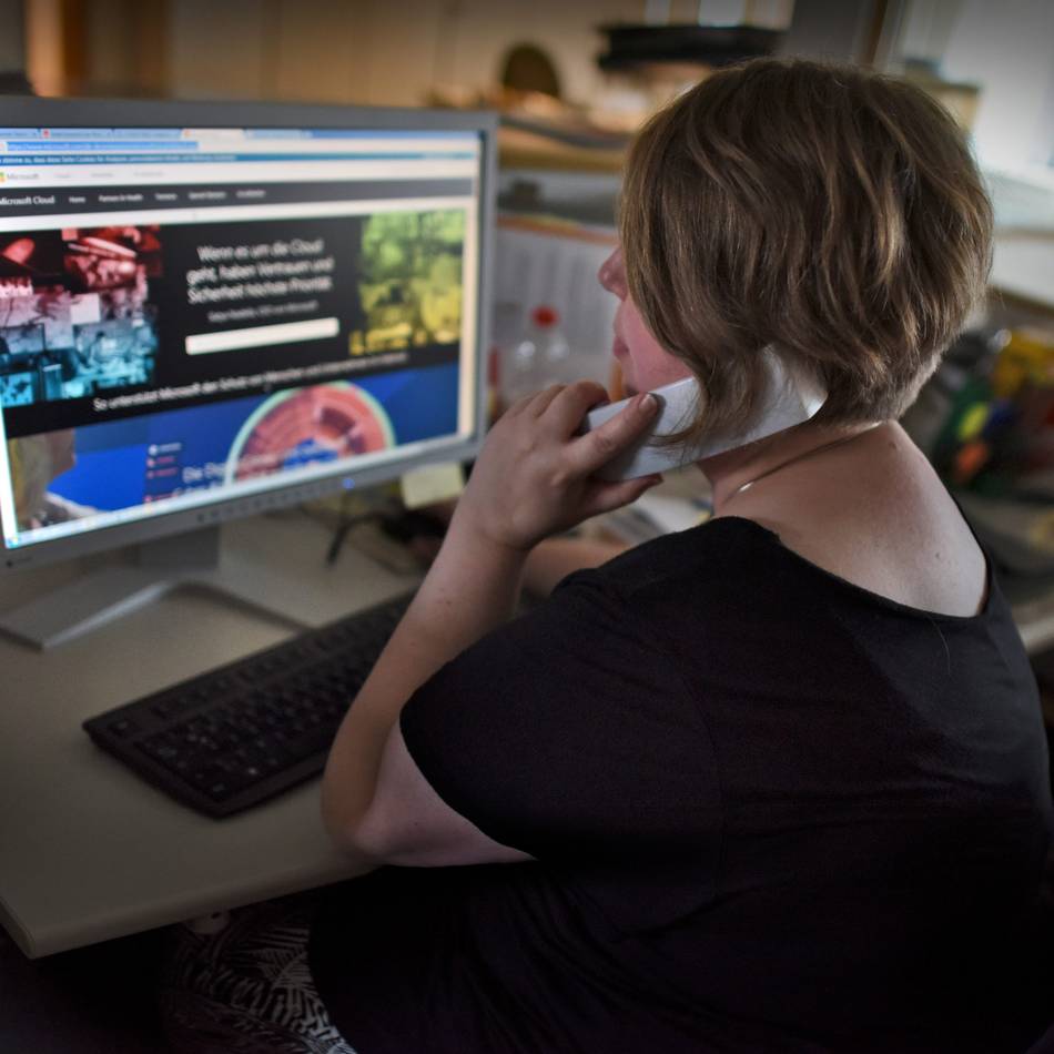 Angeblicher Trojaner auf PC: 75-jährige Kaarsterin verhindert Betrug am Telefon