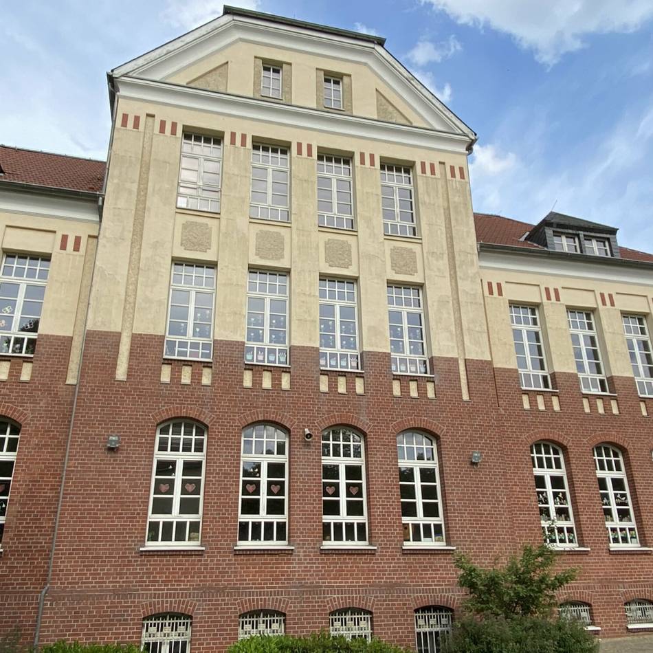 Stadt will Angebot erweitern: Grundschulen als Stadtteiltreffs für Familien