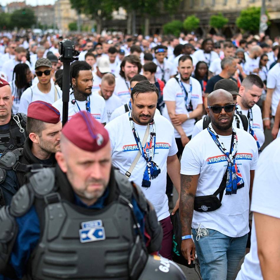 Im Vorfeld von PSG vs. Arsenal: Schlägereien unter Fans vor Champions-League-Finale