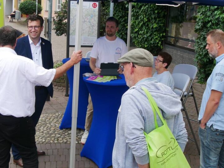 Dialog in Kaldenkirchens Fußgängerzone: Bürgermeister Küsters lädt zum Gespräch ein