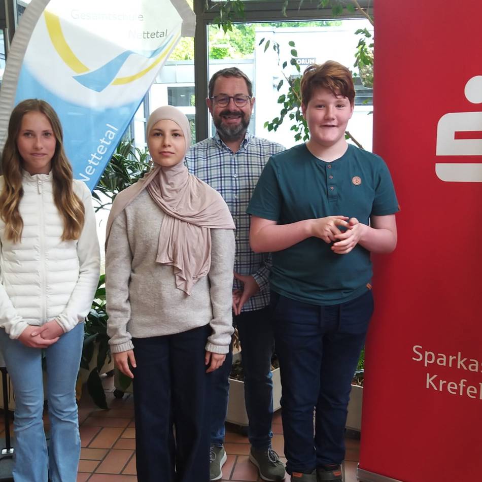 Gesamtschule in Breyell: Schule und Sparkasse verlängern Kooperation