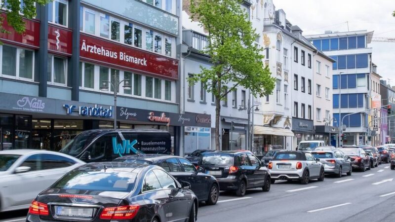 Kreuzungen in Mönchengladbach: Wenn das Linksabbiegen zu Staus führt – was Entlastung bringen soll