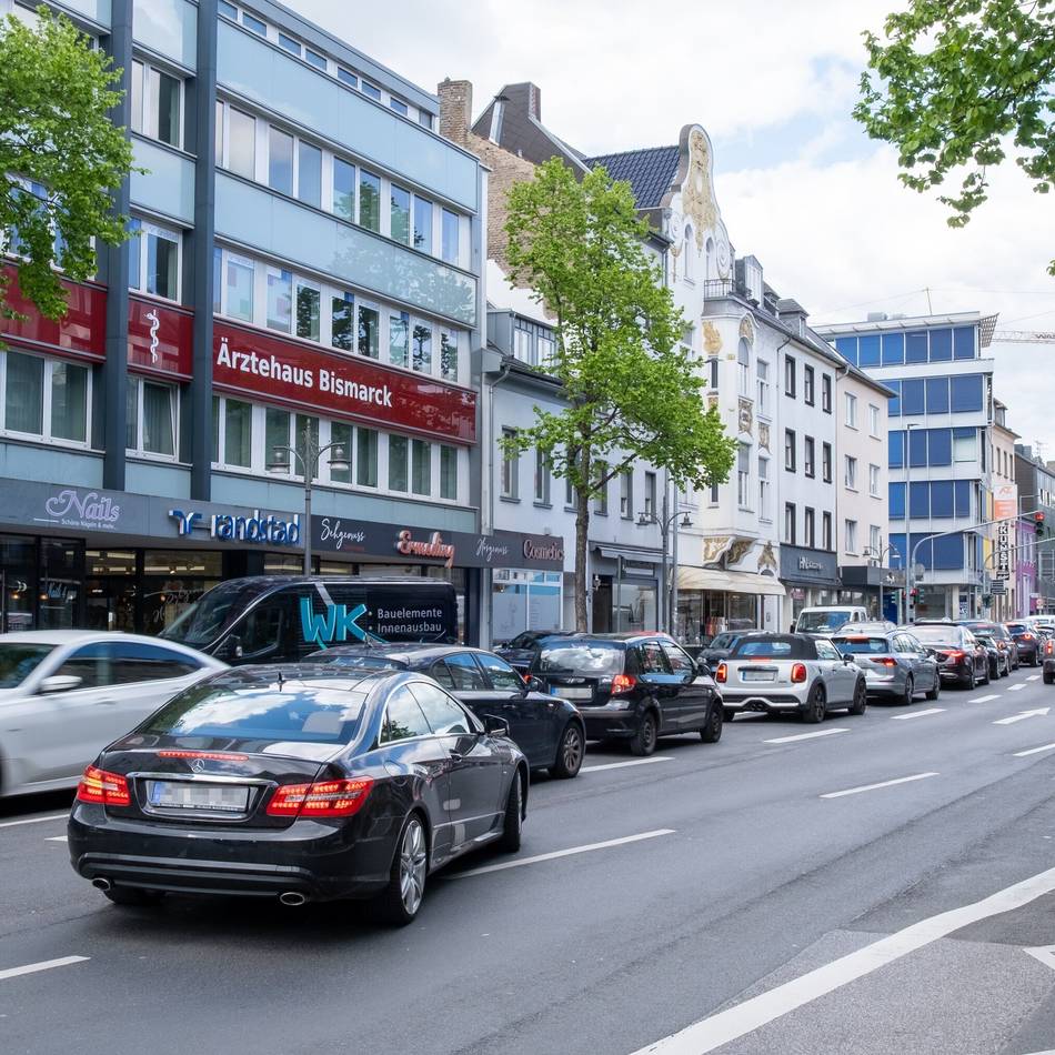 Kreuzungen in Mönchengladbach: Wenn das Linksabbiegen zu Staus führt – was Entlastung bringen soll