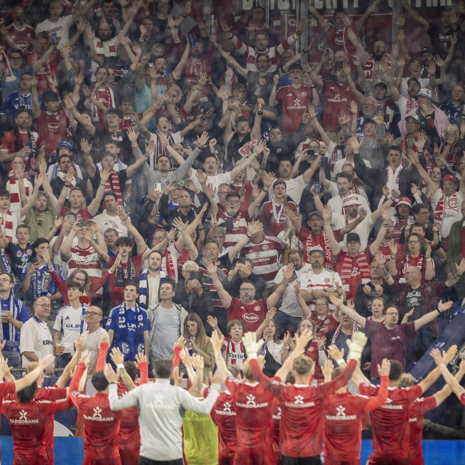 Mitten in der Schalker Party: Fortuna-Verantwortliche starten sofort Fan-Aufruf – „hoffentlich mit 50.000“