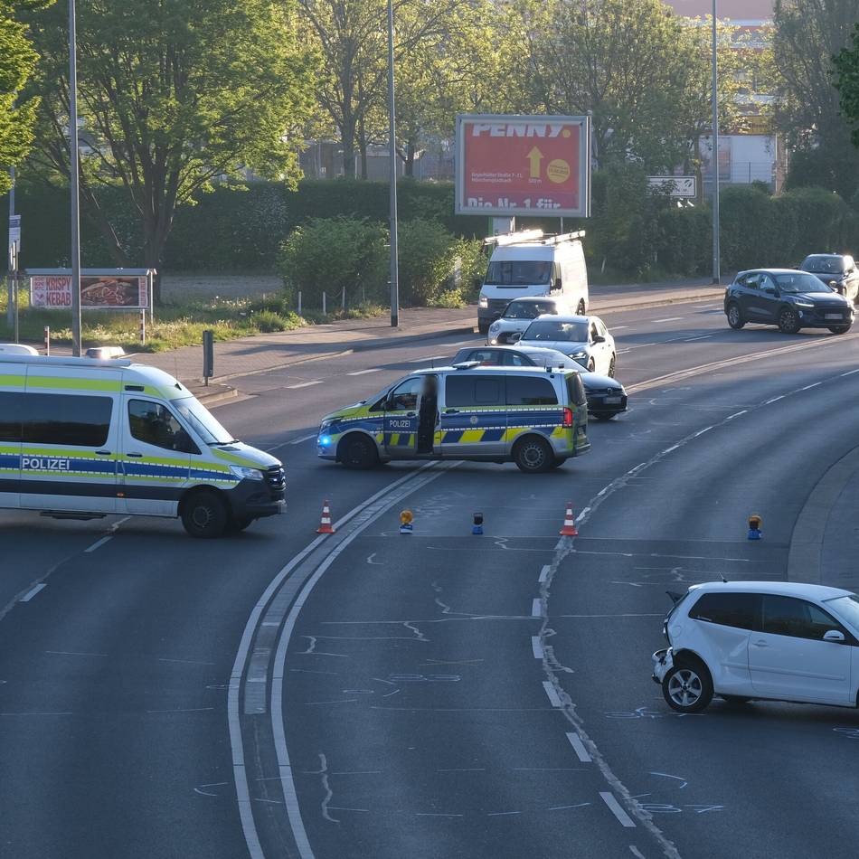 Offene Fragen in Mönchengladbach: Spektakulärer Unfall nach Streit – wer war der Täter?