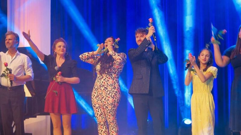 Doppel-Show mit Musicalstars: „A Musical Journey“ begeistert im Gocher Kastell