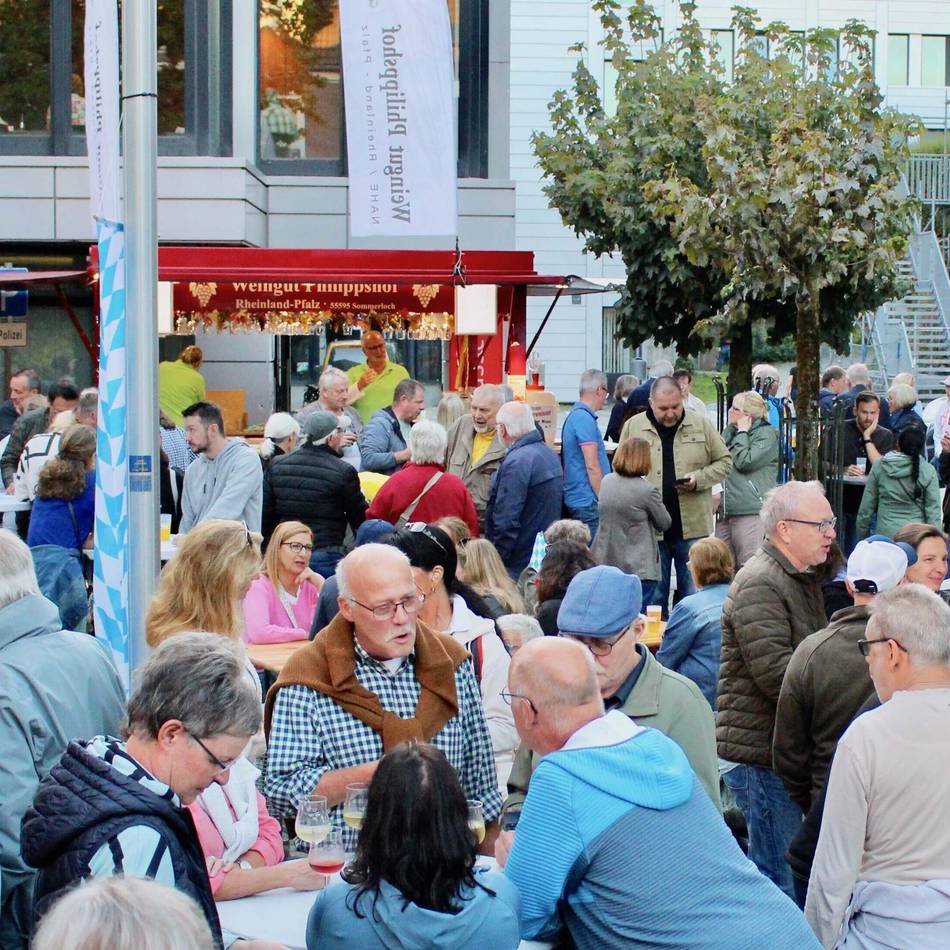 „Wir in Wermelskirchen“: 18 Anbieter gehen in die neue Feierabendmarkt-Saison