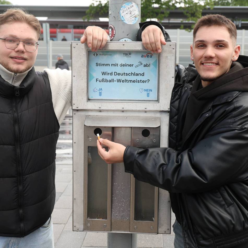 Busbahnhof Wiesdorf: Zwei Azubis bauen Leverkusens cleversten Aschenbecher