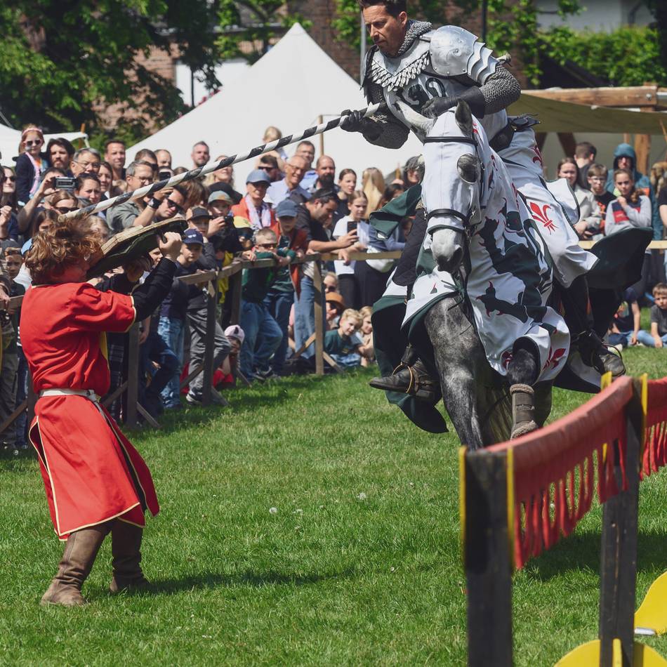 Stadtfest in Kalkar: Mittelalter-Spektakel beim Frühlingsfest in Kalkar