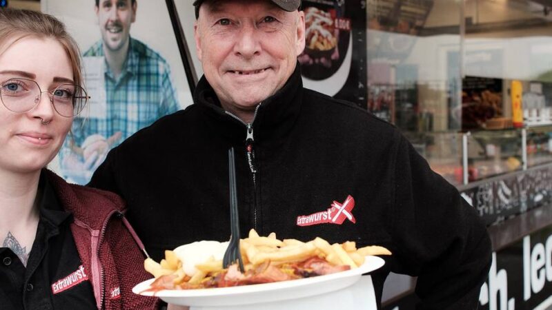 Imbissbude in Mettmann: Extrawurst-Bude erstrahlt nach Generalsanierung