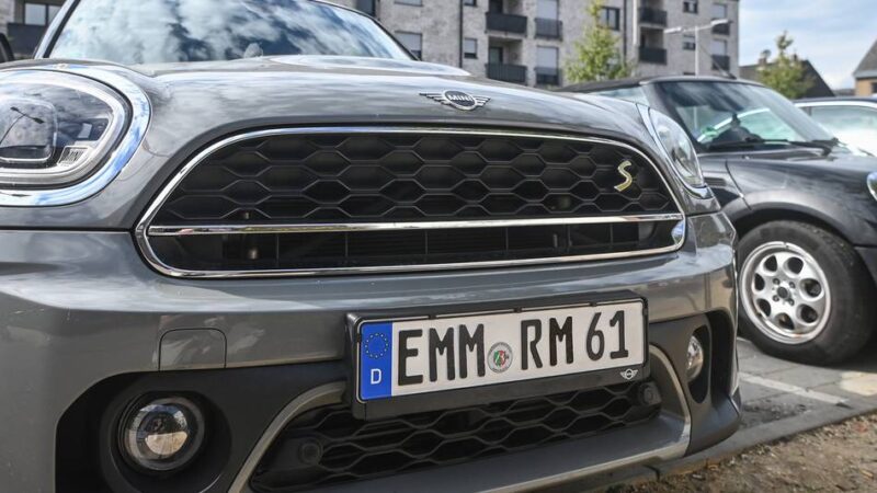 Emmerich und Rees: „EMM“ oder „REE“ aufs Kennzeichen – das rückt langsam näher