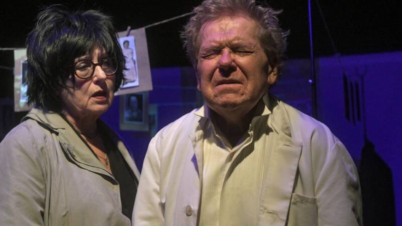 Theater am Brückenweg: Stück von mini-art zu Nazi-Deutschland