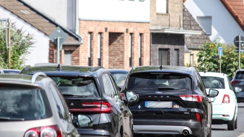 Straßenverkehr in Grevenbroich: Bitte nicht auch noch Tempo 30 auf Lindenstraße und Ostwall