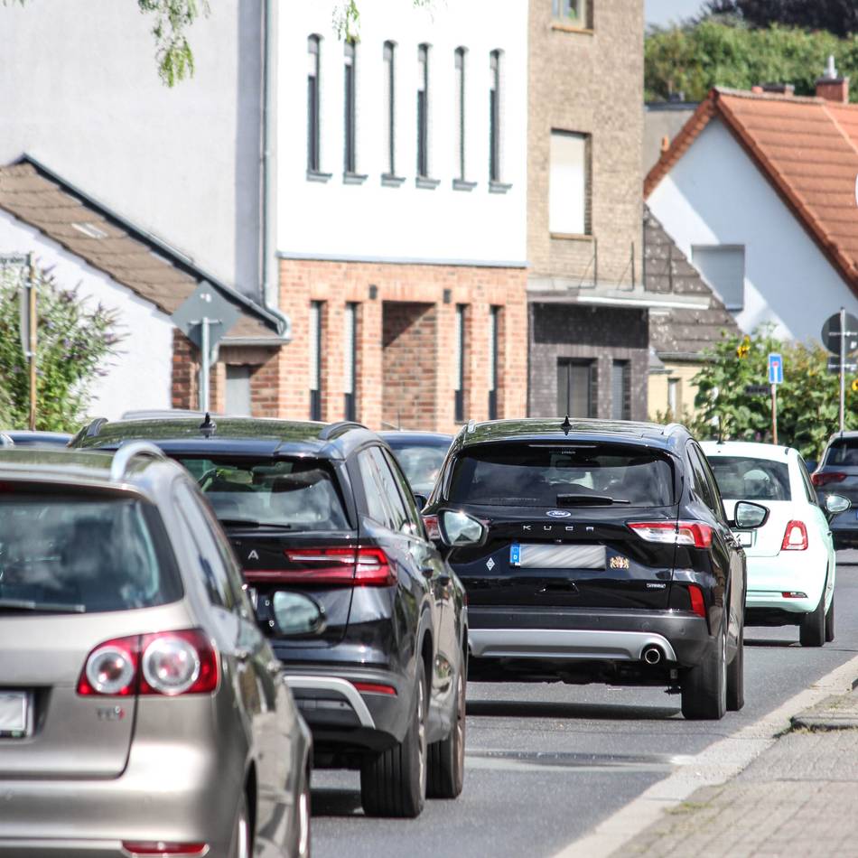 Straßenverkehr in Grevenbroich: Bitte nicht auch noch Tempo 30 auf Lindenstraße und Ostwall