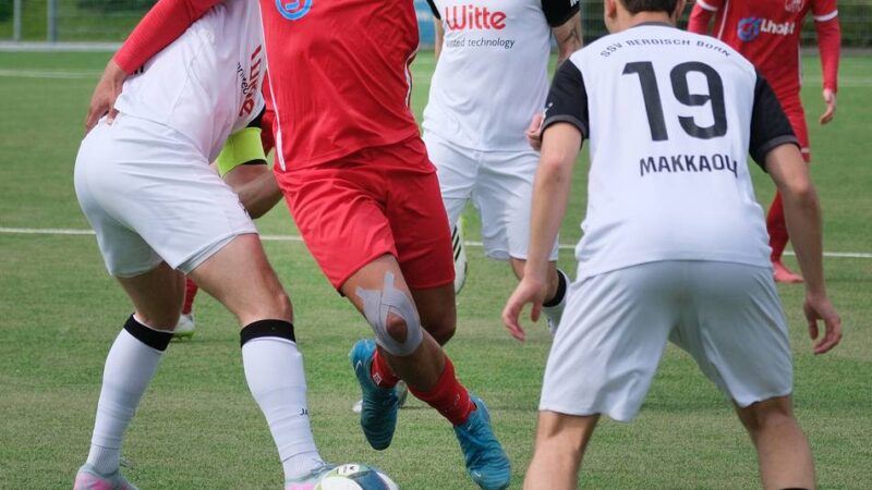 Dramatisches Finale: 1. FC Wülfrath dreht 0:2-Rückstand und holt den Kreispokal