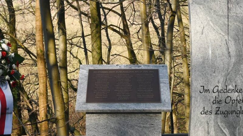 Gedenken in Radevormwald: Am Tag des Zugunglücks werden Glocken läuten