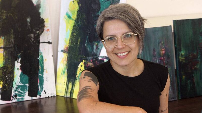 Ausstellungseröffnung am Sonntag: Xantenerin zeigt abstrakte Kunst im Rathaus