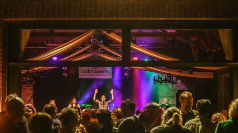 Festival in Kranenburg-Zyfflich: Woodstock und Blues – wie ein kleines Dorf zum Festival-Gelände wird