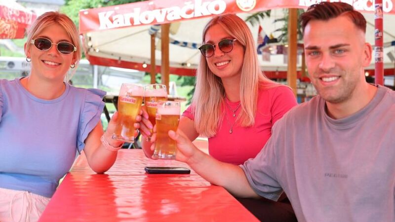 Biergarten am Geropark in Mönchengladbach: Prost! Bierbörse lockt mit Spezialitäten aus aller Welt