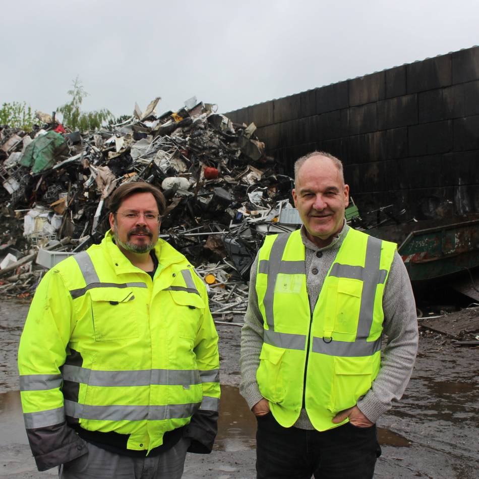 Recycling-Brand in Mönchengladbach: „Wenn die Zusammenarbeit immer so funktionierte, wäre das fantastisch“