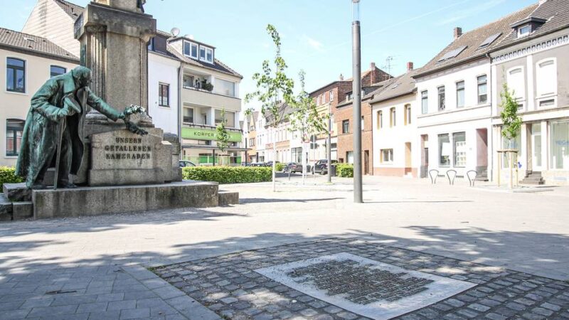 Straßenkriminalität in Grevenbroich: Beim Schwerpunkteinsatz der Polizei fliegt auch ein Drogendealer auf