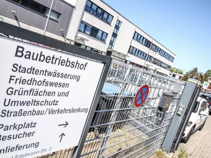 Politik in Grevenbroich: Neuer Arbeitgeber für 220 Mitarbeiter – knappe Mehrheit für Stadtbetriebe-Umbau