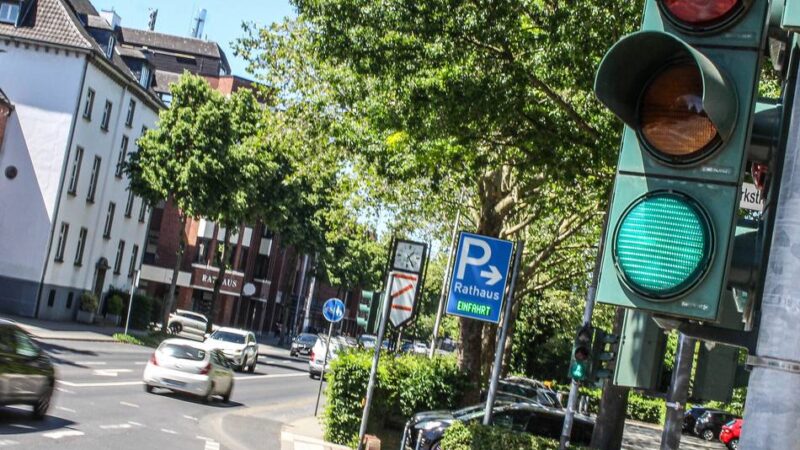 Verkehr in Grevenbroich: Gilt Tempo 30 bald auch auf dem Ostwall?
