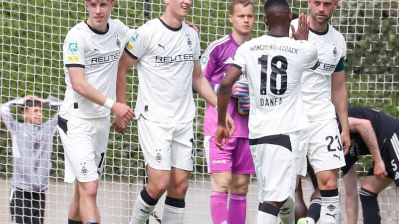 Überzahl ab der zwölften Minute: Borussias U23 fährt einen souveränen 3:0-Erfolg gegen Bocholt ein