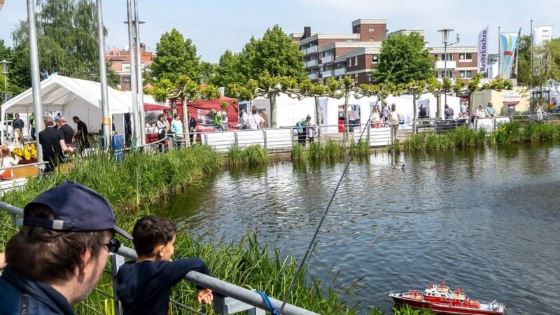 Werbegemeinschaft Rathaus-Arkaden: Familien feiern Muttertag auf dem Kaarster Maimarkt