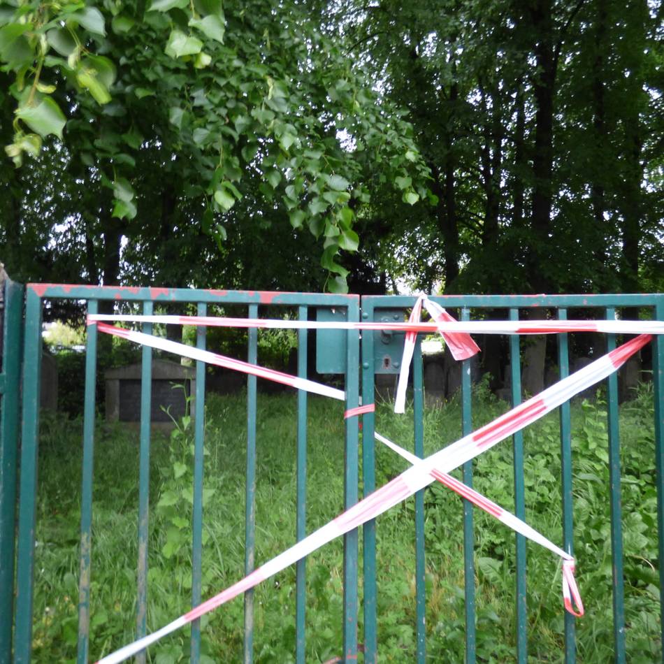 Anlage an der Alleestraße soll saniert werden: Trauriger Anblick des jüdischen Friedhofs in Jüchen