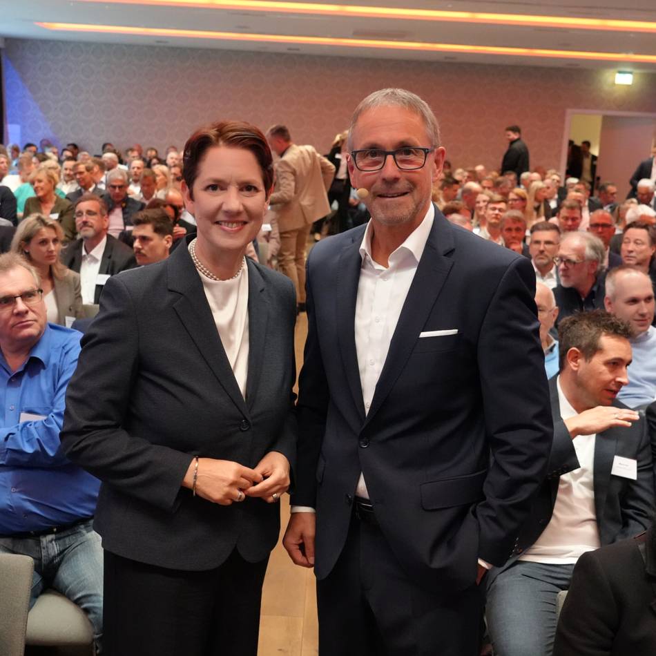 Unternehmerstammtisch der Volksbank Niederrhein: Mutiger Blick nach vorne in schwierigen Zeiten
