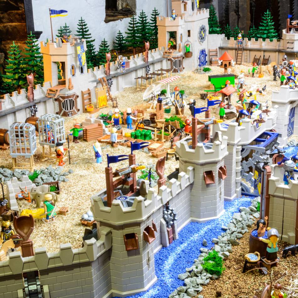 Oberbergischer Kreis: Playmobil-Figuren erobern wieder Schloss Homburg