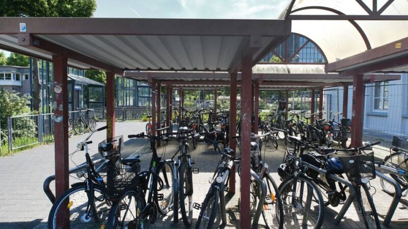 Politik in Ratingen: BU fordert modernes Fahrradparkhaus am Ostbahnhof