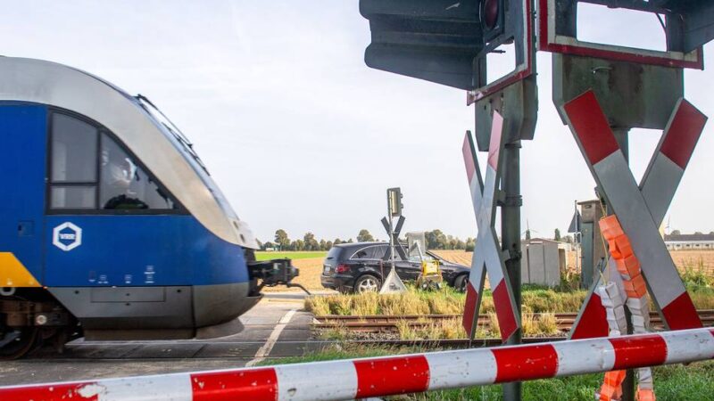 Einschränkungen beim „Niersexpress“: Bahn arbeitet an Bahnübergängen in Kempen und Krefeld