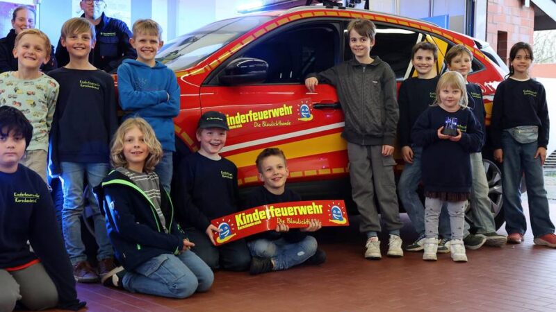 Kinderfeuerwehr in Korschenbroich: Warum die „Blaulichtbande“ so „cool“ und „sensationell gut“ ist
