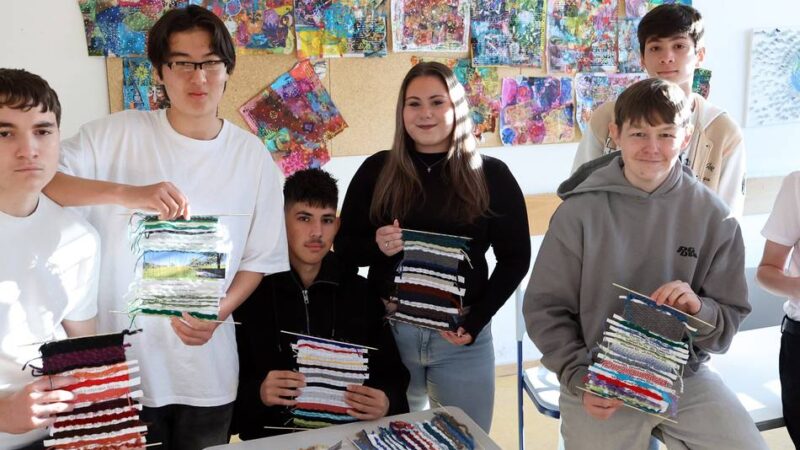 Ausstellung in Korschenbroich: Kunst aus dem Klassenzimmer kommt in den Kulturbahnhof